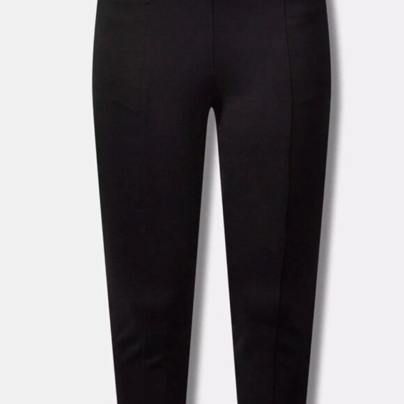 Torrid Pull-On Luxe Ponte Pencil Pant, black, size 1 S 14/16 short petite! - Picture 3 of 4